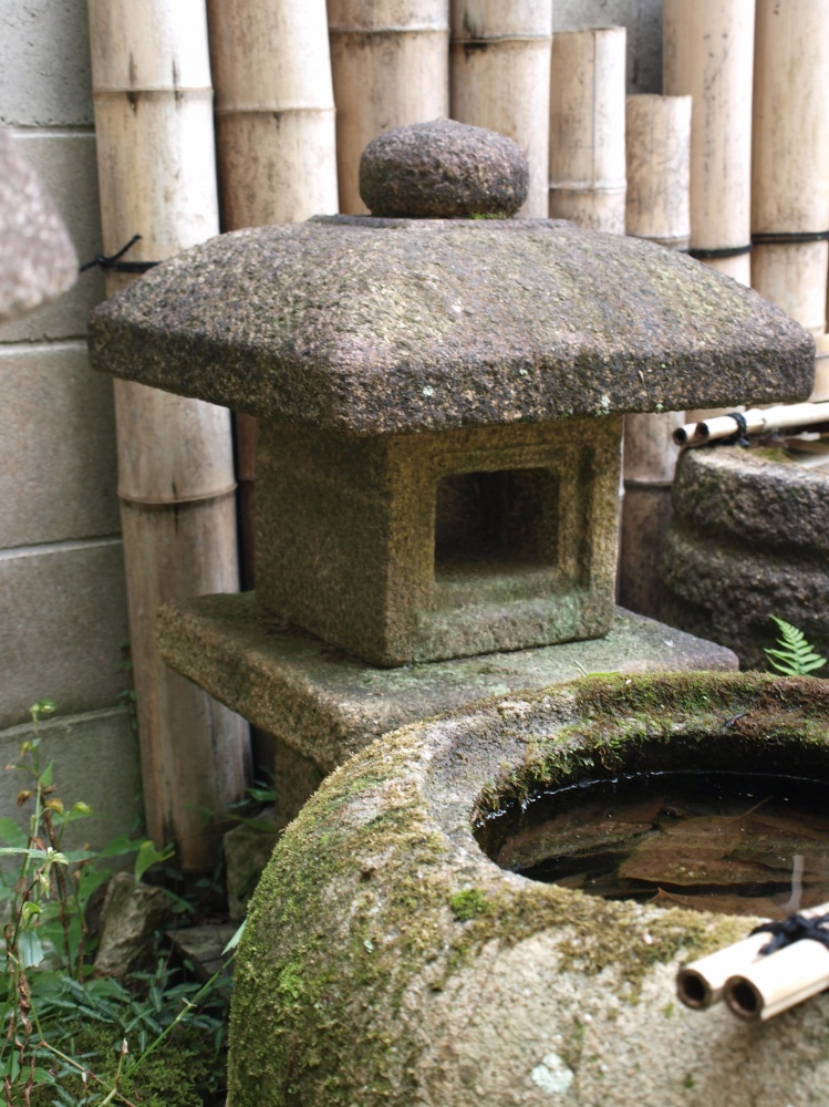 印籠 木製と石製の彫刻デザイン 亀木彫印籠 文化遺産オンライン
